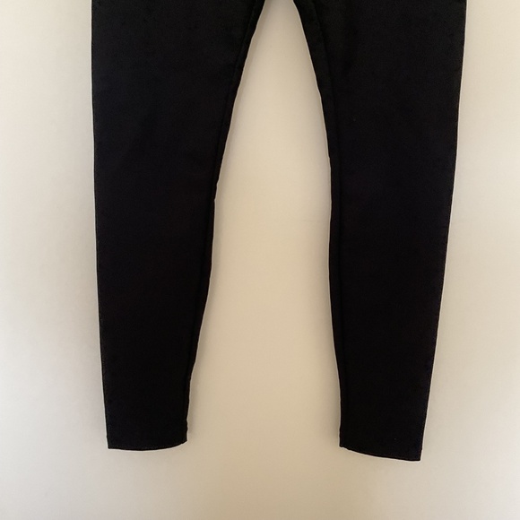 Wolford Scuba Leggings Sz M Black Slimming versatile look Quiet Luxury Stretch - Picture 3 of 11